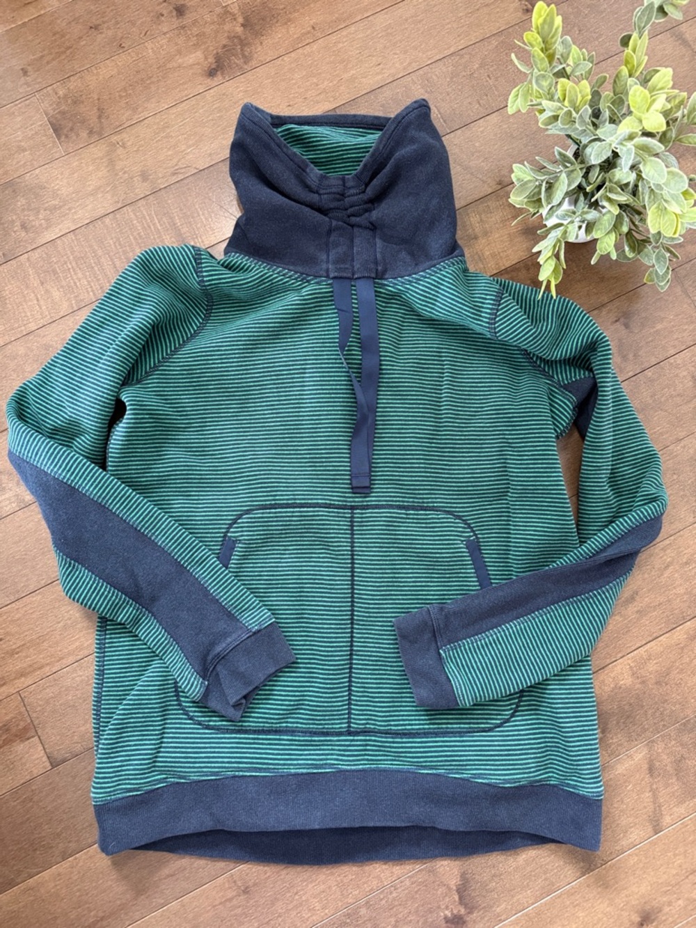 lululemon thick fleece hoodie with cowl/turtle neck